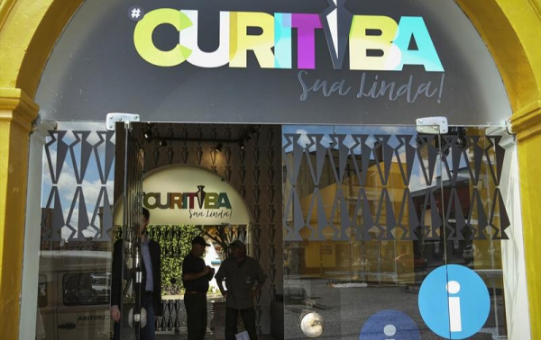 CuritibaSuaLinda ganha sétima unidade, a primeira em um shopping -  Prefeitura de Curitiba