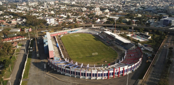 Para ir aos jogos de futebol em Curitiba, não é mais necessário