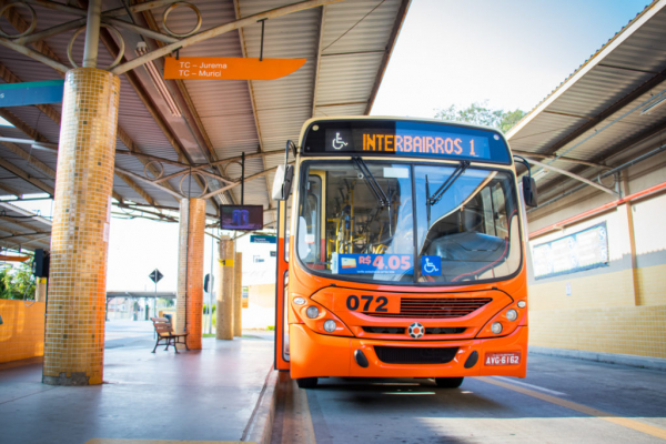 Como chegar até Colégio estadual costa viana em São José Dos Pinhais de  Ônibus?