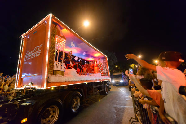 Curitiba recebe Caravana Iluminada de Natal da Coca Cola no dia 23