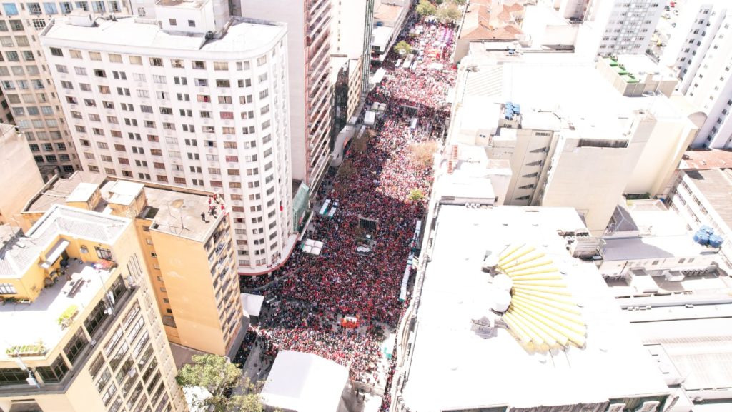 Com Cio De Lula E Requi O Re Ne Mil Pessoas Na Boca Maldita Em Curitiba Confira A Galeria