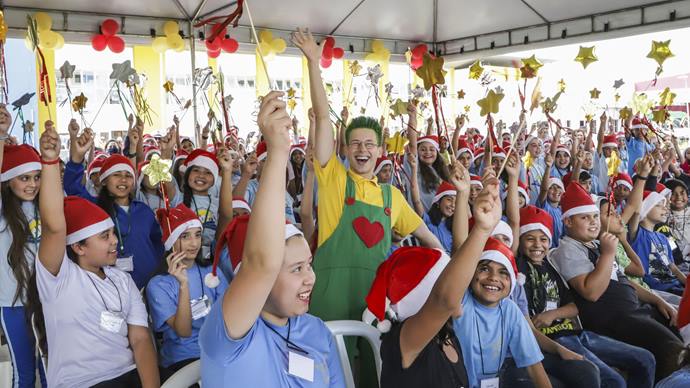 Programação] O Natal chega, e com o Papai Noel vem Papai LeBron (e