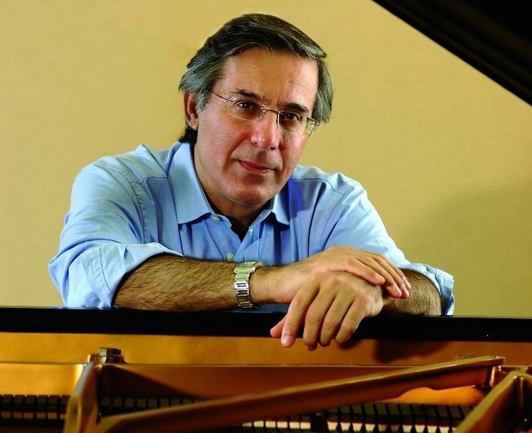Comienza el 40º Taller de Música de Curitiba con presentación del pianista Arnaldo Cohen