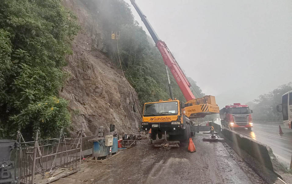 BR-277 será estrangulada mesmo com terceira pista, diz deputado