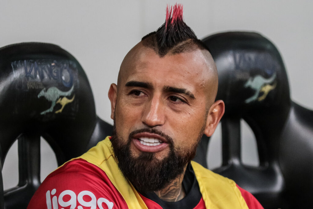 Arturo Vidal, em Athletico x Bahia