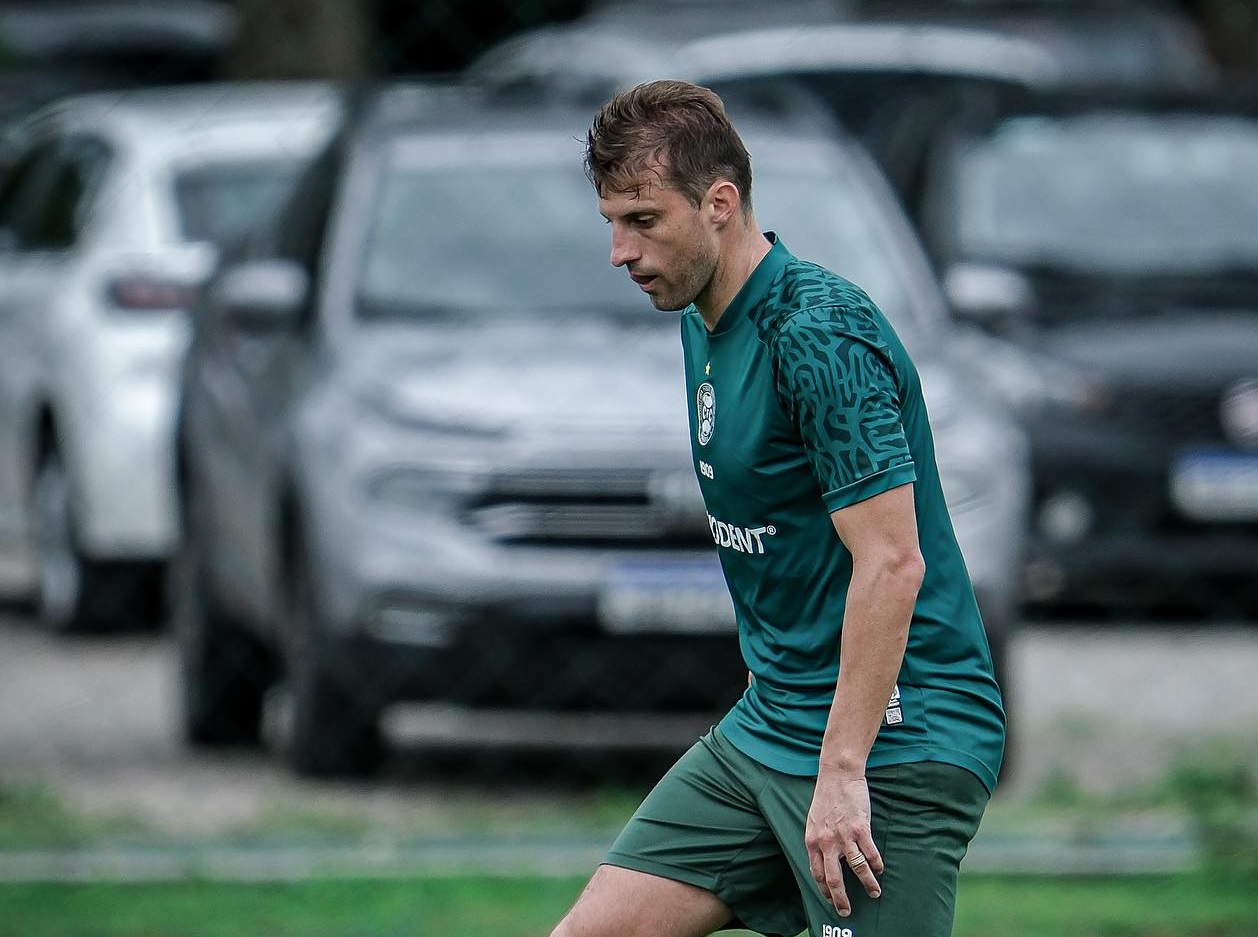 Coritiba x Palmeiras: onde assistir, escalações e horário do jogo