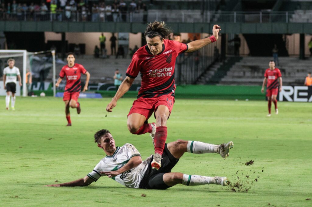 Coritiba x Athletico, no Couto Pereira