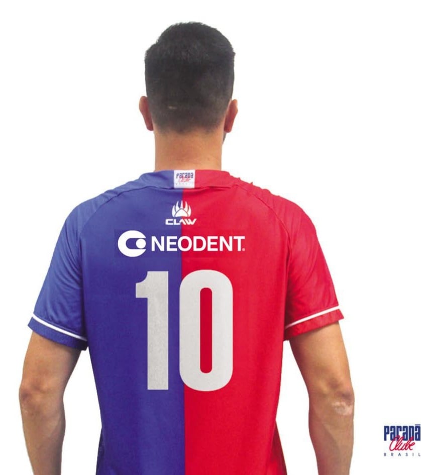 Camisa do Paraná Clube com patrocínio da Neodent