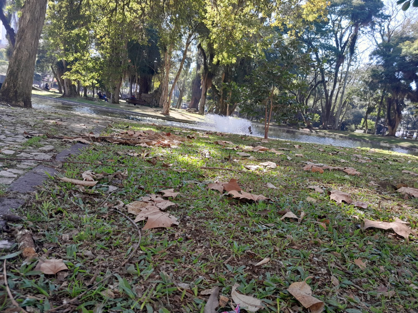 Outono chega com temperaturas acima da média em todas as regiões do Brasil  - Bem Paraná