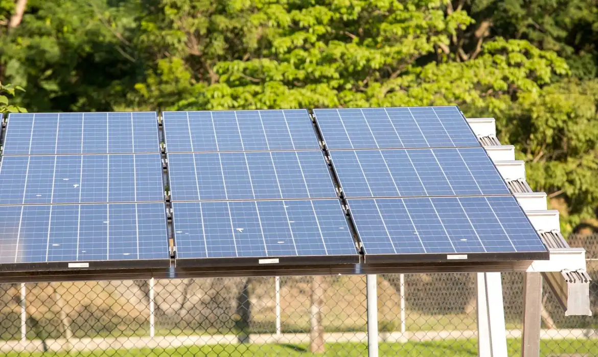 Placas de energia solar instaladas no Brasil