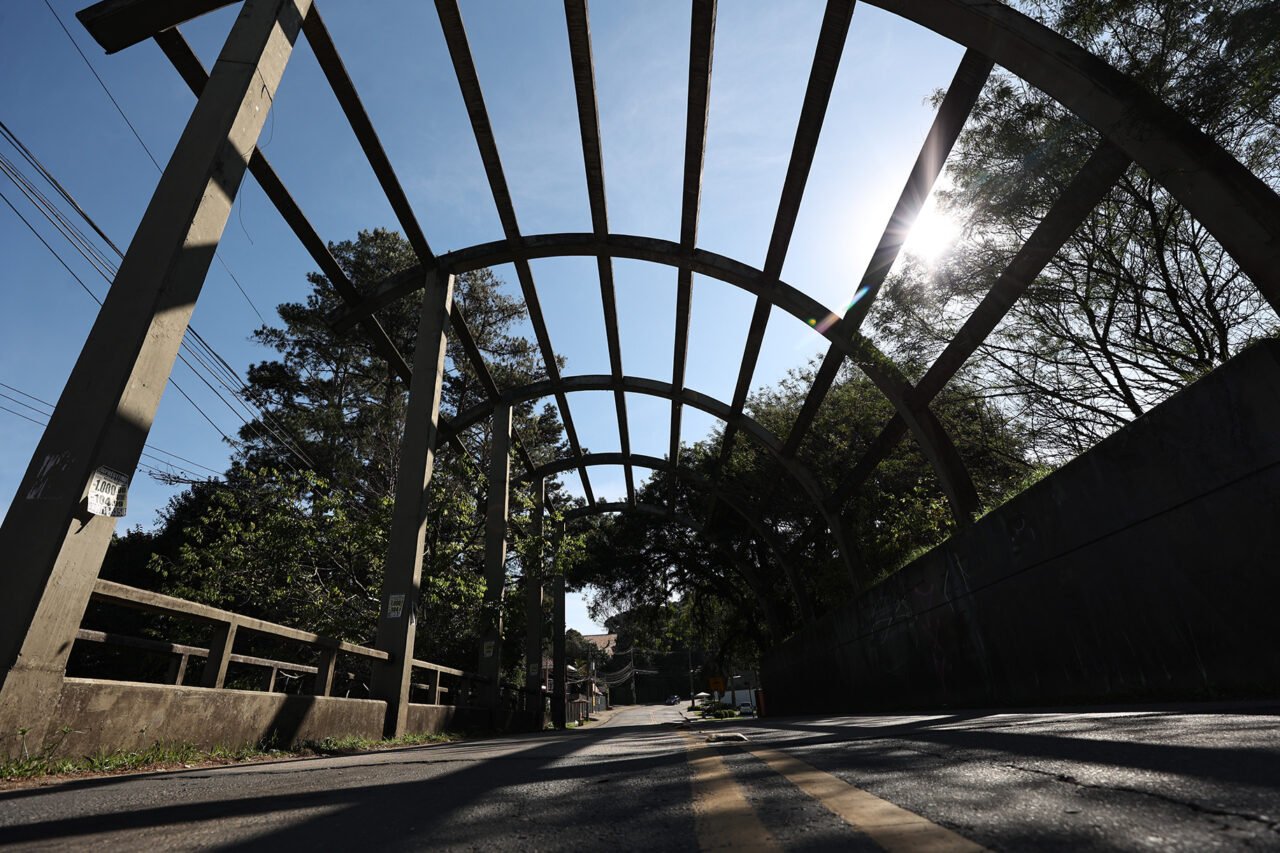 PONTE ENTRE CURITIBA E ALMIRANTE TAMANDARE