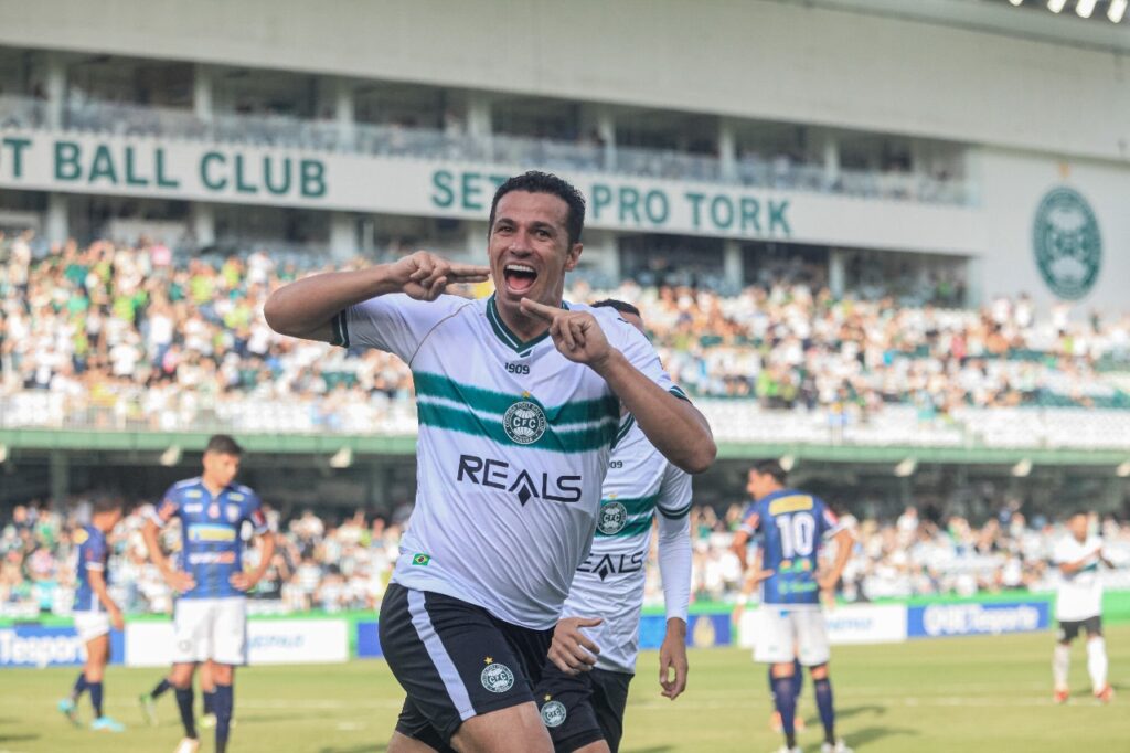 Leandro Damião do Coritiba