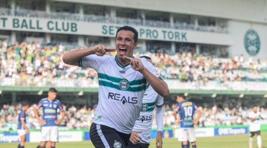 Leandro Damião do Coritiba