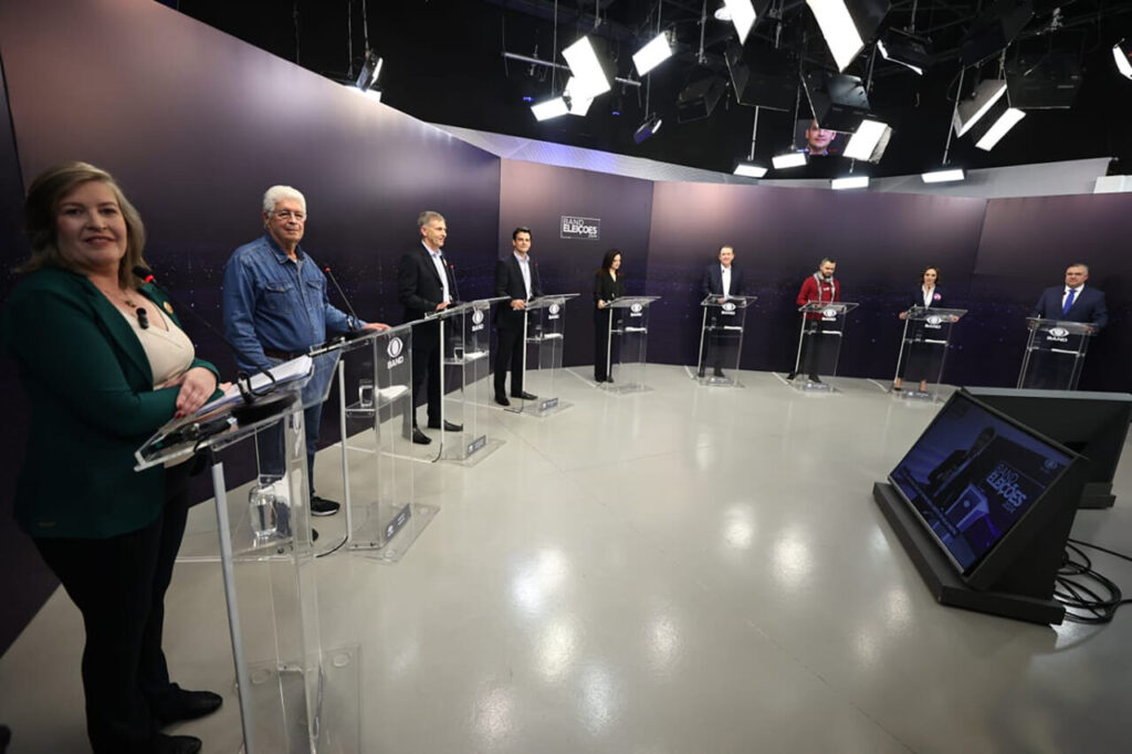 0cf debate abre