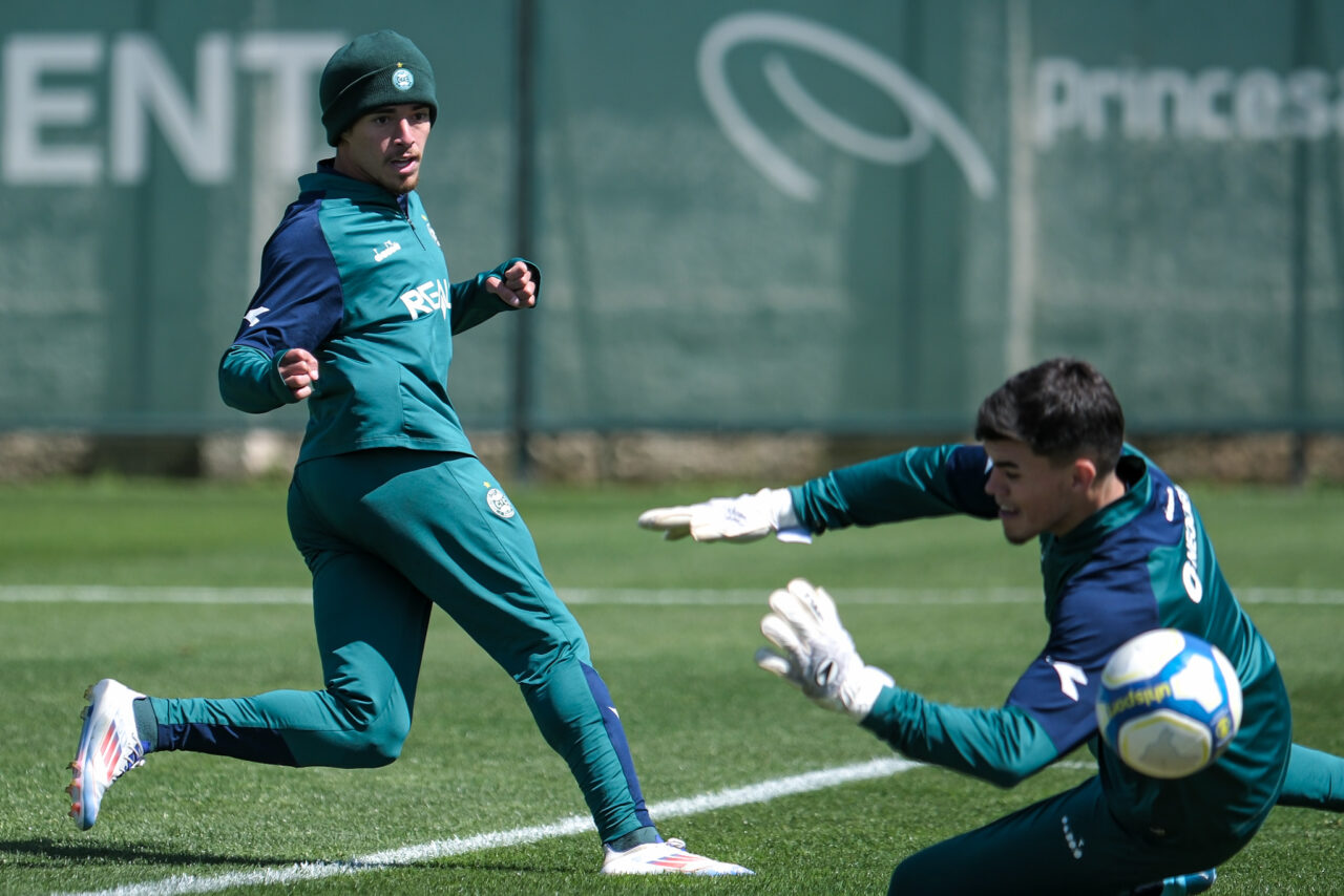 Figueiredo e Pedro Morisco: Coritiba e Avaí