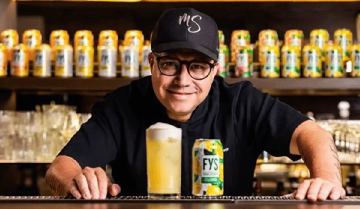 Heineken apresenta cardápio de drinks com refrigerantes do grupo durante evento em bar de Curitiba