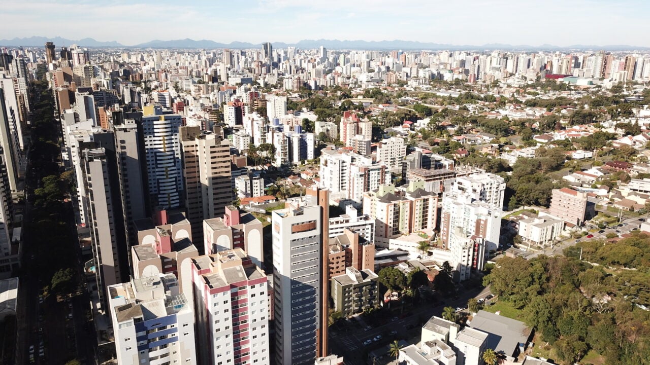 Curitiba registra alta de 17,8% na valorização dos imóveis