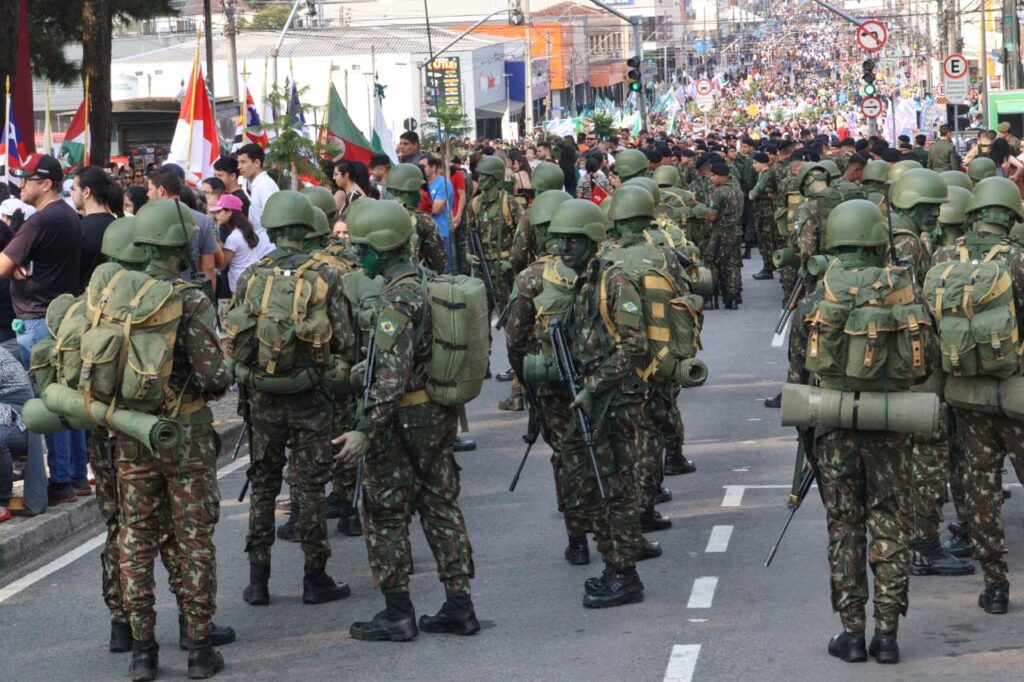 Desfile Civico Militar (Crédito Luis Pedruco) (25)