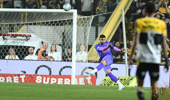 O goleiro Mycael, do Athletico Paranaense - Criciúma x Athletico