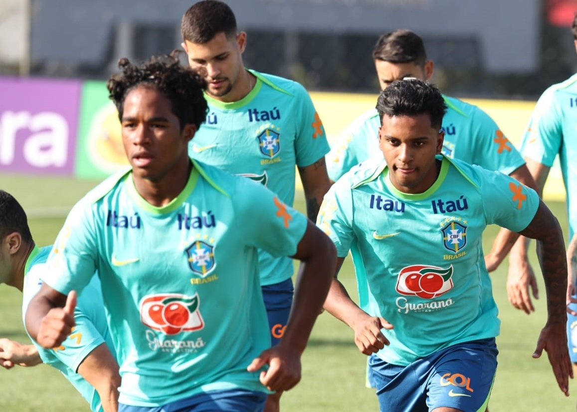 Seleção brasileira em Curitiba: Endryck e Rodrygo treinam no CT do Caju