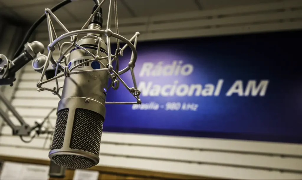 radio_nacional_am_mcajr_abr_1910221626