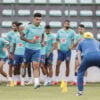 Igor Jesus em treino da seleção brasileira