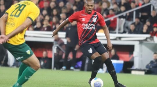 O volante Fernandinho, do Athletico Paranaense: Athletico x Cruzeiro