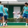 Igor Jesus em treino da seleção brasileira