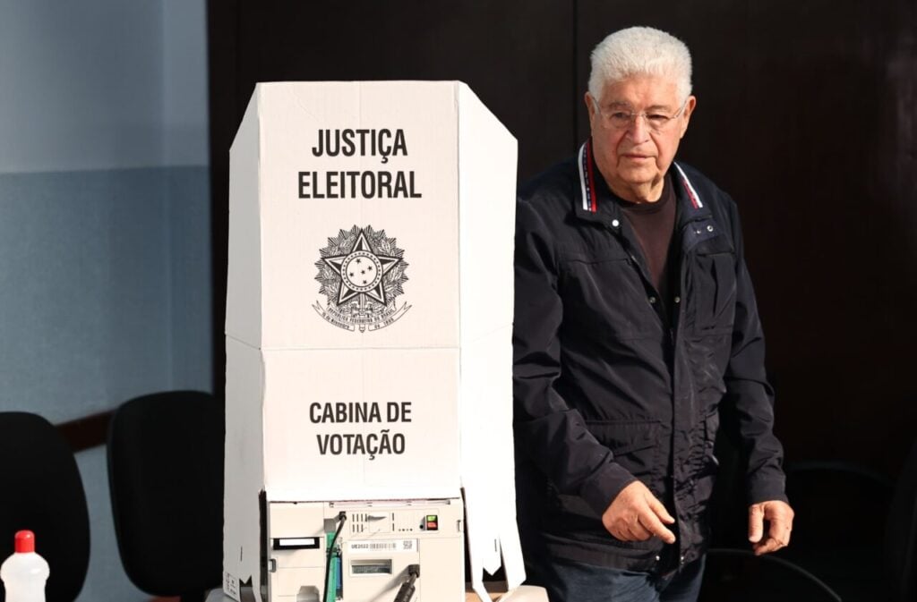 requião votand