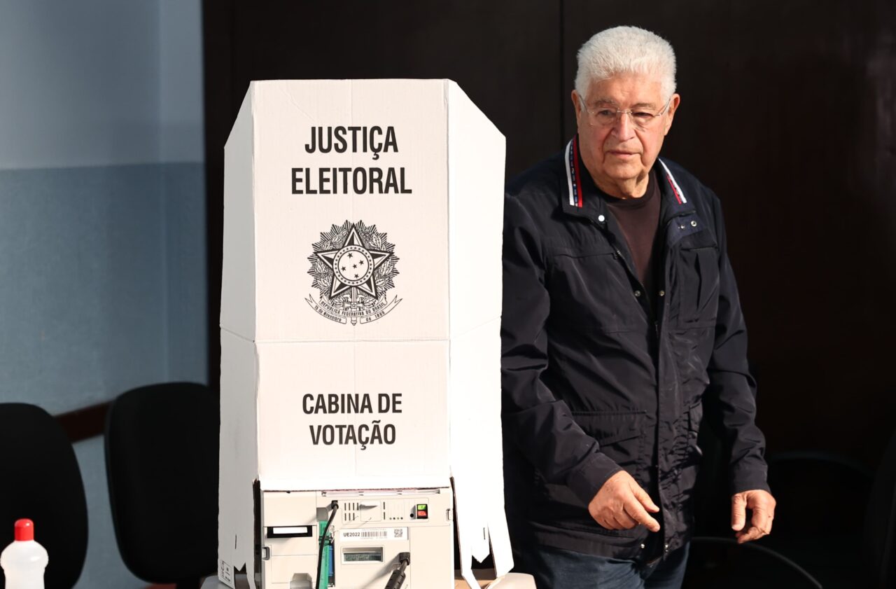 requião votand